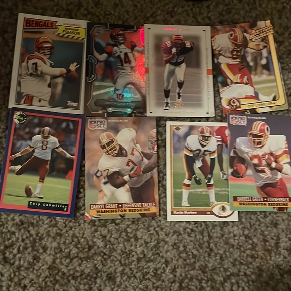 Football cards - Picture 4 of 17
